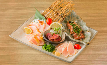 鶏のお造り盛り合わせ