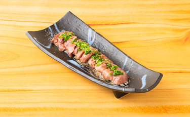 赤鶏のレバ刺し 低温調理